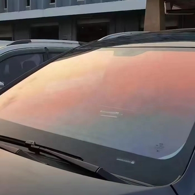 Aangepaste kleurrijke auto-ruitfilm Nano-keramische voorruit tint Rood VLT 83% warmte-isolatie